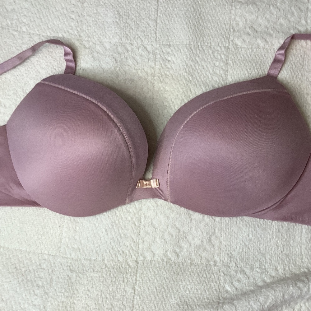 EUC Victoria‎ Secrets Plunge Bra Violet purple sz. 38D plus